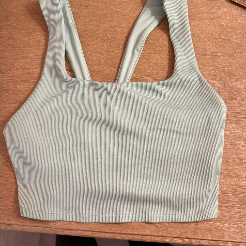 ALO Yoga Light Green Crop Top